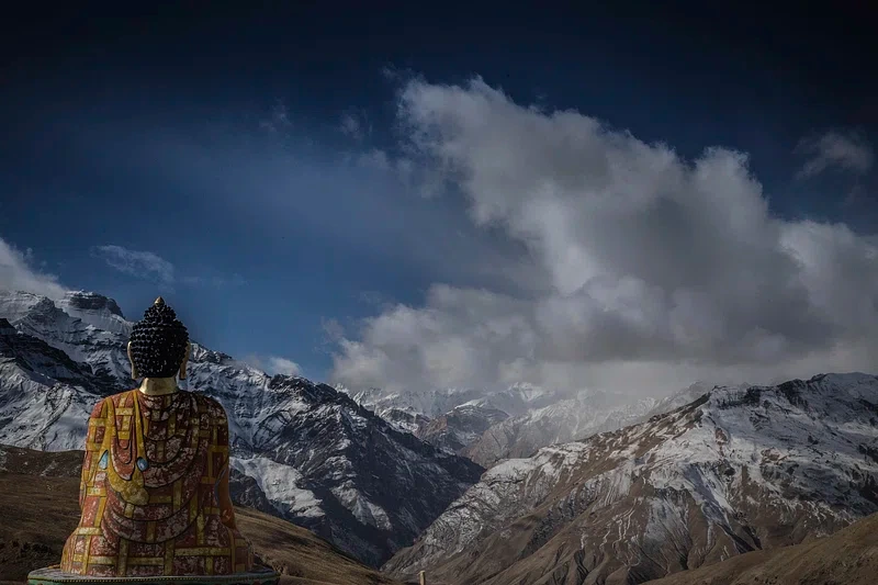 Discover Spiti: Mountains, Monasteries & Lakes