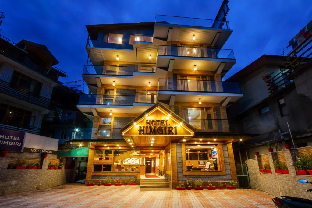 Hotel Himgiri